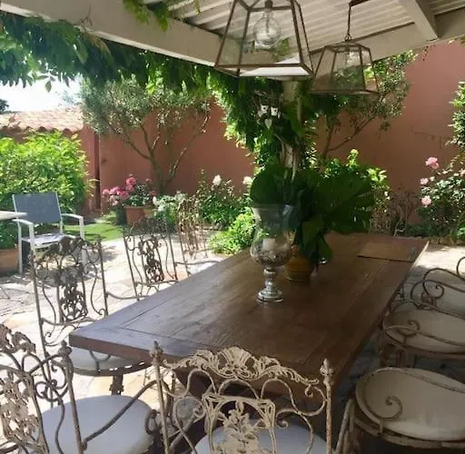 Charming Provencal Mas With Amazing Sea View And Pool Saint-Tropez