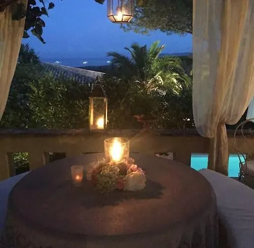 Charming Provencal Mas With Amazing Sea View And Pool Casa vacanze