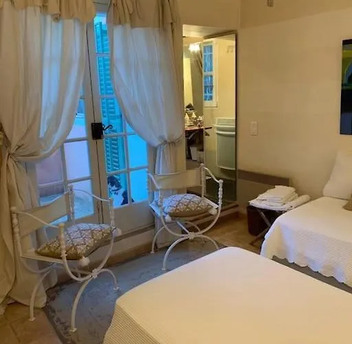 Charming Provencal Mas With Amazing Sea View And Pool