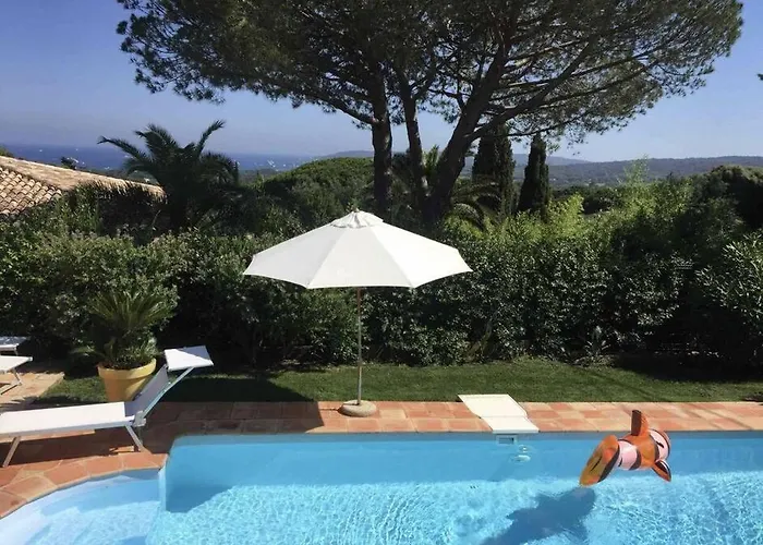 Charming Provencal Mas With Amazing Sea View And Pool Casa vacanze *