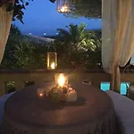 Charming Provencal Mas With Amazing Sea View And Pool Semesterbostad