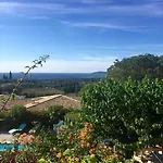 Dom wakacyjny Charming Provencal Mas With Amazing Sea View And Pool