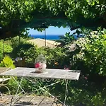Dom wakacyjny Charming Provencal Mas With Amazing Sea View And Pool