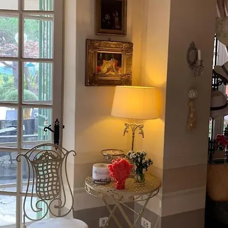 Charming Provencal Mas With Amazing Sea View And Pool Vakantiehuis *