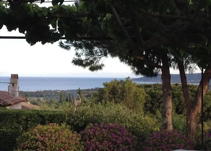 Charming Provencal Mas With Amazing Sea View And Pool *